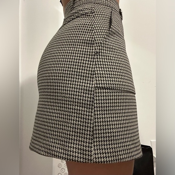 Beautiful Skirt - size 6 - Picture 7 of 7